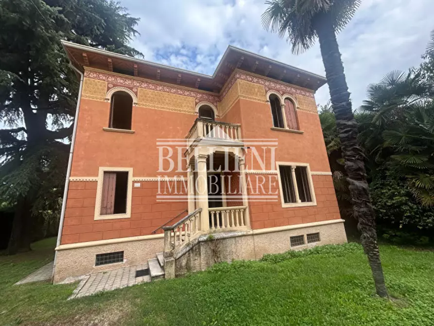 Immagine 1 di Villa in vendita  in via Gerolamo salvi a Vicenza