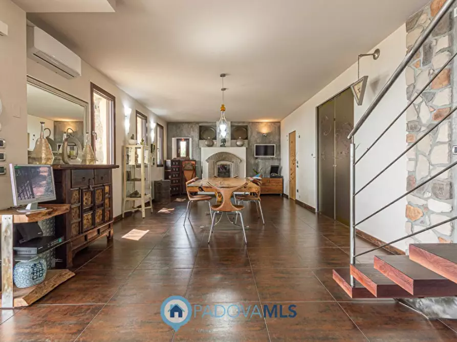 Immagine 18 di Villa in vendita  in Via Fontanelle, a Arqua' Petrarca