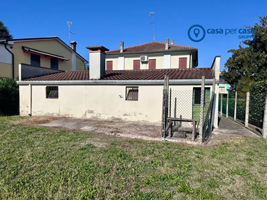 Immagine 4 di Casa indipendente in vendita  in Via G. Savonarola, 12 a Rovigo