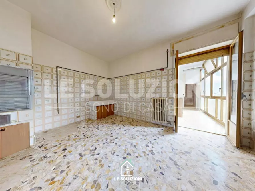 Immagine 8 di Appartamento in vendita  in Via IV Novembre 11 a Putignano