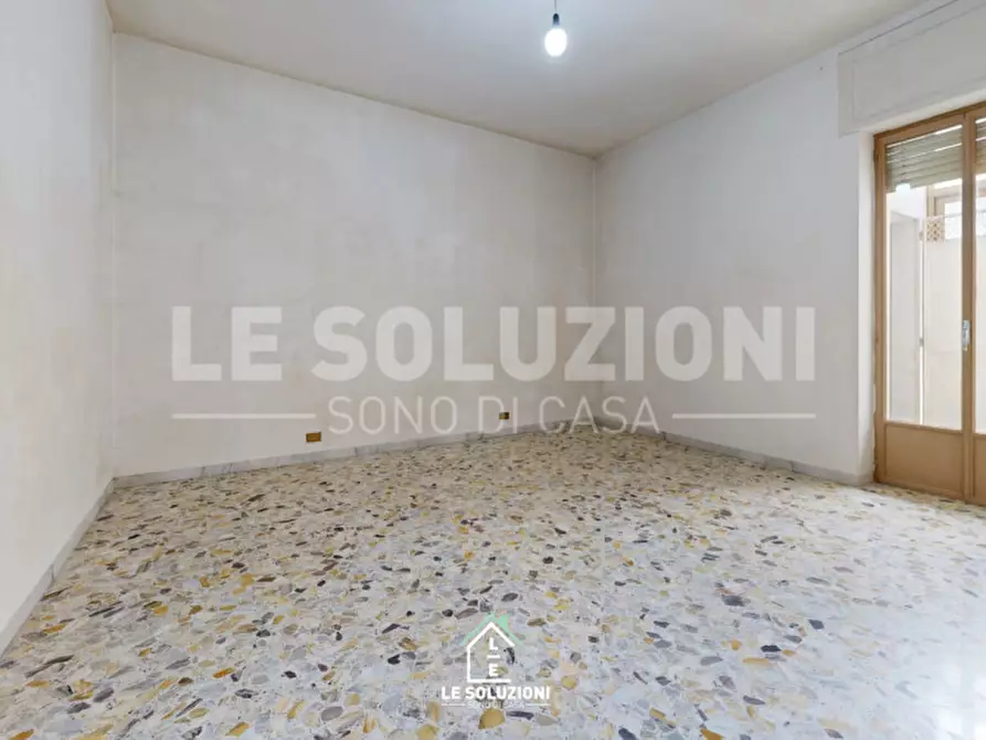 Immagine 11 di Appartamento in vendita  in Via IV Novembre 11 a Putignano