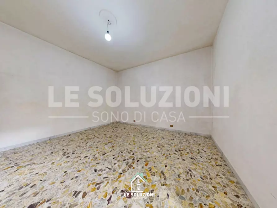 Immagine 12 di Appartamento in vendita  in Via IV Novembre 11 a Putignano