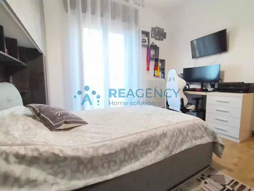 Immagine 9 di Appartamento in vendita  in Via Luigi Carlo Farini a Vicenza