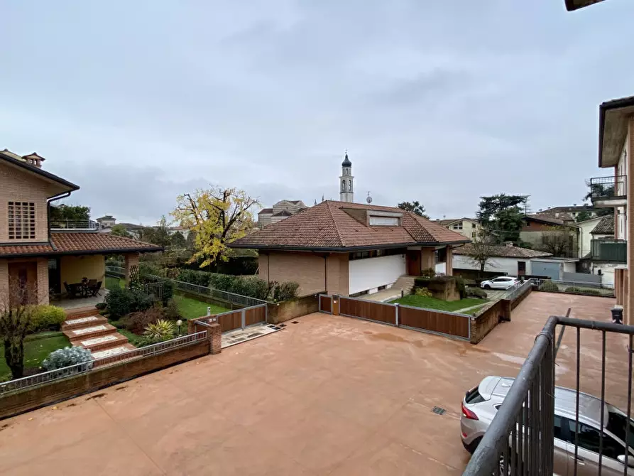 Immagine 9 di Appartamento in vendita  in Via Marosticana, 2C a Bolzano Vicentino