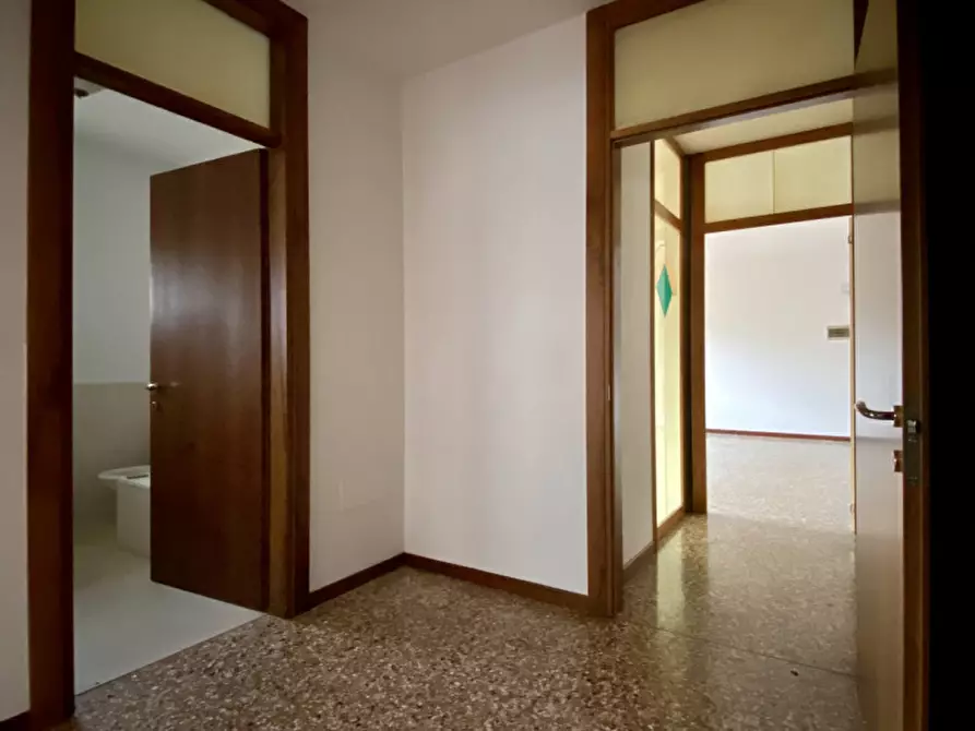 Immagine 25 di Appartamento in vendita  in Via Marosticana, 2C a Bolzano Vicentino