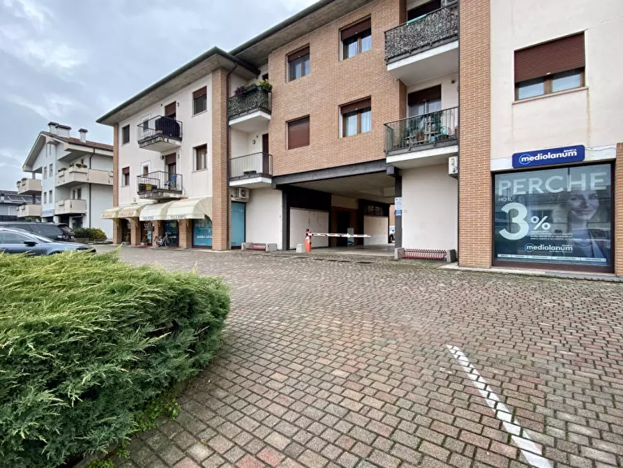 Immagine 35 di Appartamento in vendita  in Via Marosticana, 2C a Bolzano Vicentino