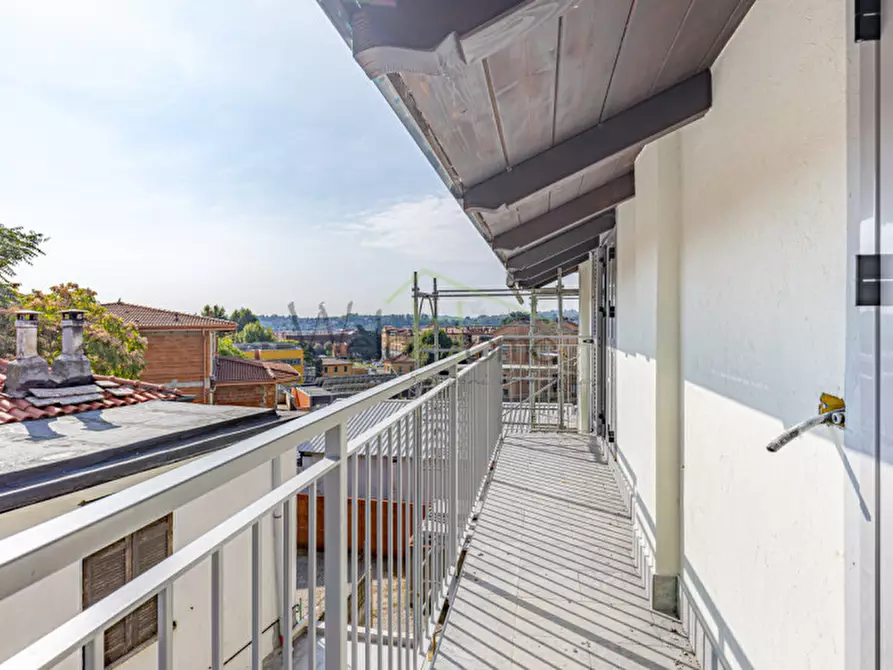 Immagine 11 di Appartamento in vendita  in Via Varesina a Como