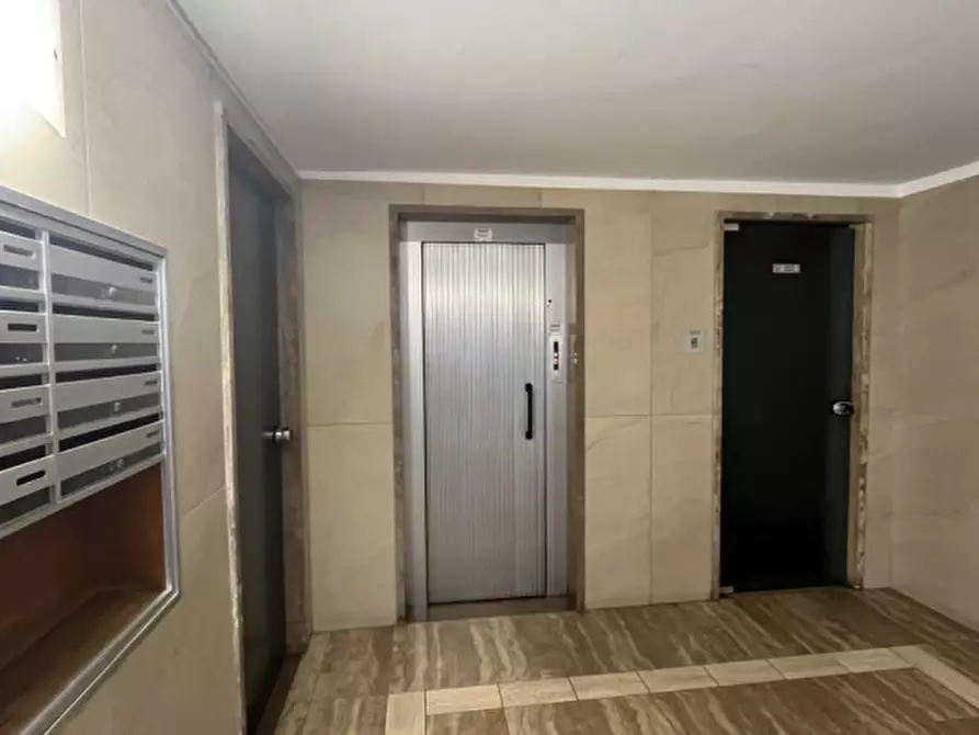 Immagine 6 di Appartamento in vendita  in Via Morandi a Buccinasco