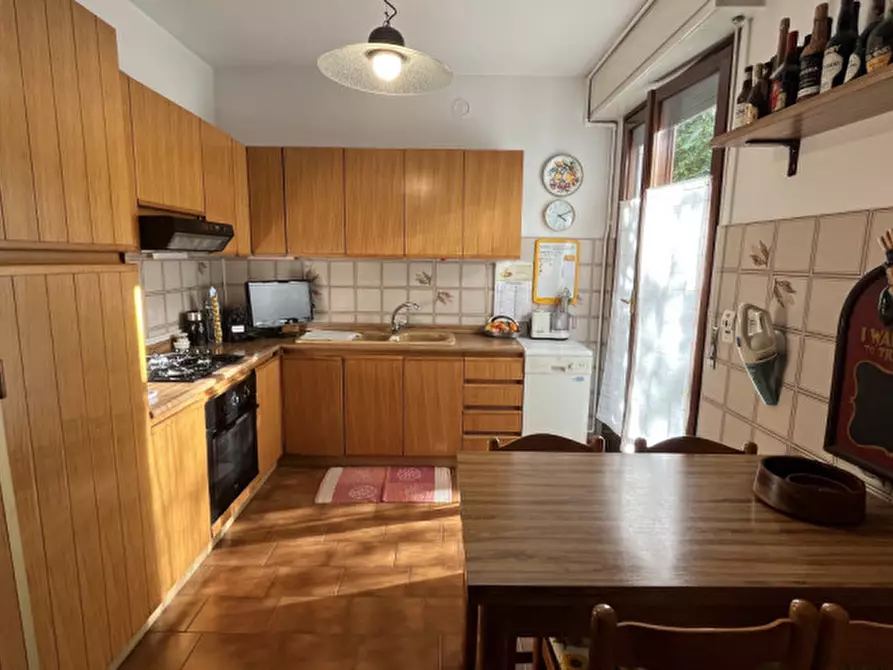 Immagine 14 di Appartamento in vendita  in Via Morandi a Buccinasco