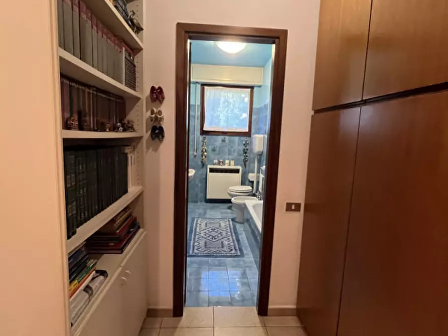 Immagine 18 di Appartamento in vendita  in Via Morandi a Buccinasco