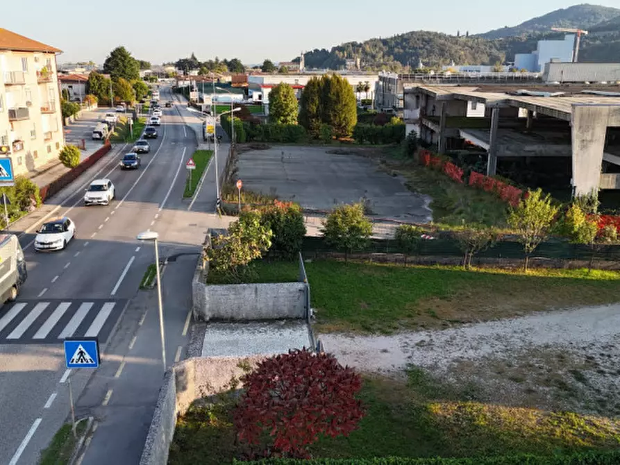 Immagine 2 di Laboratorio in vendita  in Malo Vi Vicenza 116 a Malo