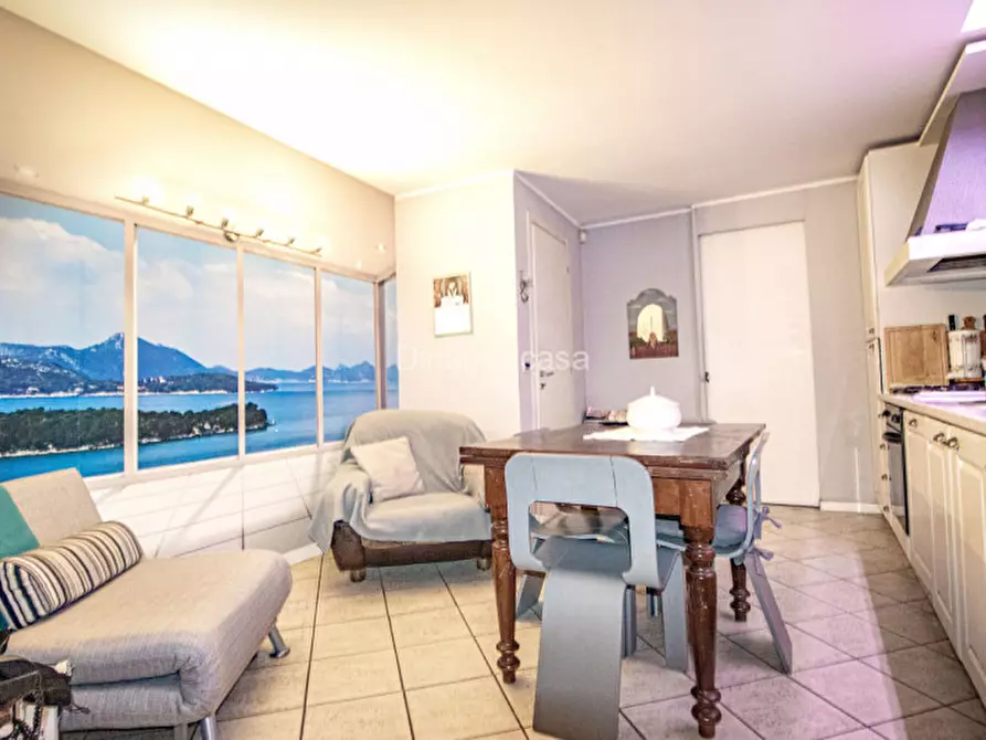 Immagine 38 di Negozio in vendita  in Piazza San Francesco a Prato