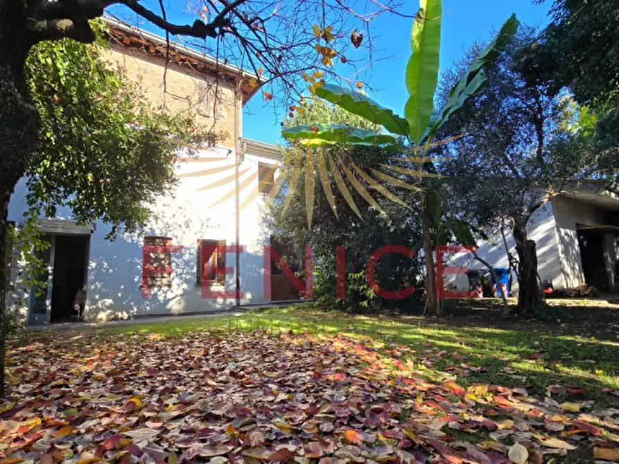 Immagine 6 di Rustico / casale in vendita  in via Solagna 35 a Trevignano