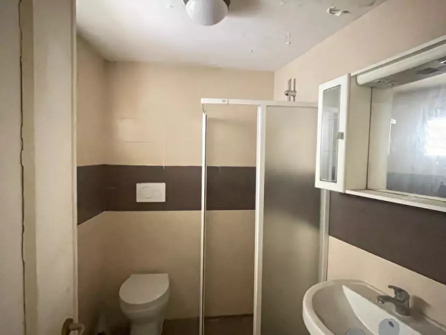 Immagine 19 di Appartamento in vendita  in Piazza Filippo Bottazzi a Lecce