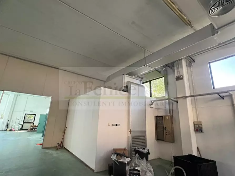 Immagine 10 di Capannone industriale in affitto  in via Mantova,37 a Castel Goffredo