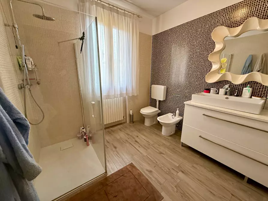 Immagine 3 di Casa trifamiliare in vendita  in Via Castagna a Casale Di Scodosia