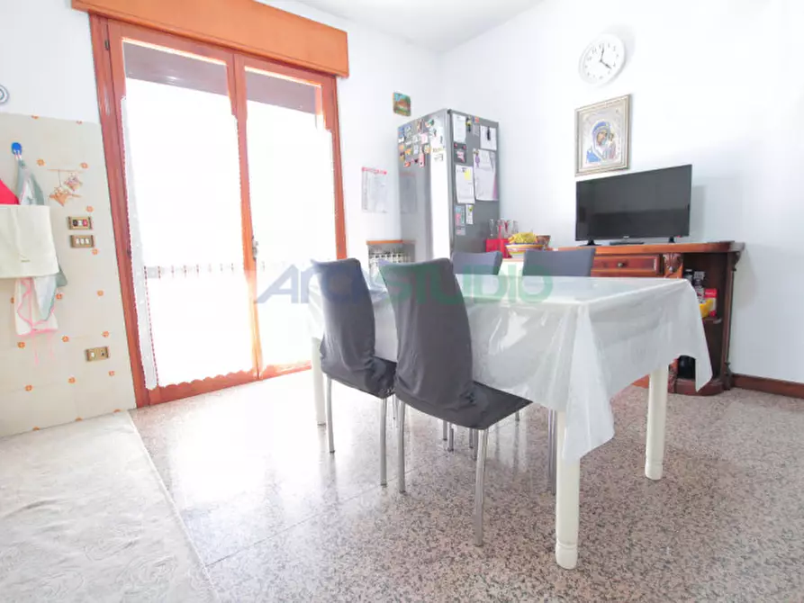 Immagine 5 di Villa in vendita  in Via Vittorio Veneto a Quinto Vicentino