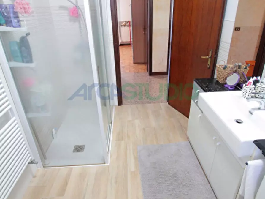 Immagine 24 di Villa in vendita  in Via Vittorio Veneto a Quinto Vicentino