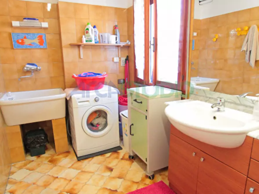 Immagine 40 di Villa in vendita  in Via Vittorio Veneto a Quinto Vicentino