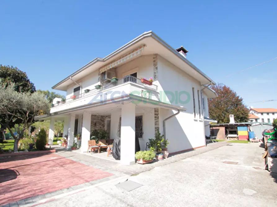 Immagine 43 di Villa in vendita  in Via Vittorio Veneto a Quinto Vicentino