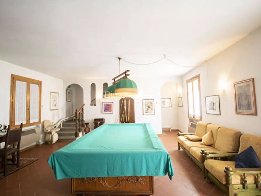 Immagine 14 di Villa in vendita  in strada vicinane celle a Vernio