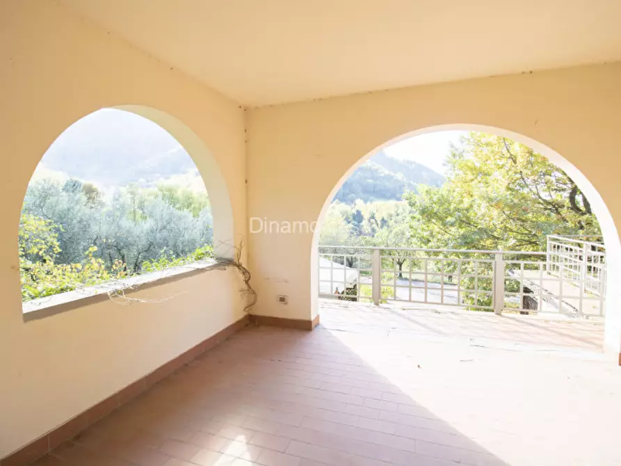 Immagine 21 di Villa in vendita  in strada vicinane celle a Vernio