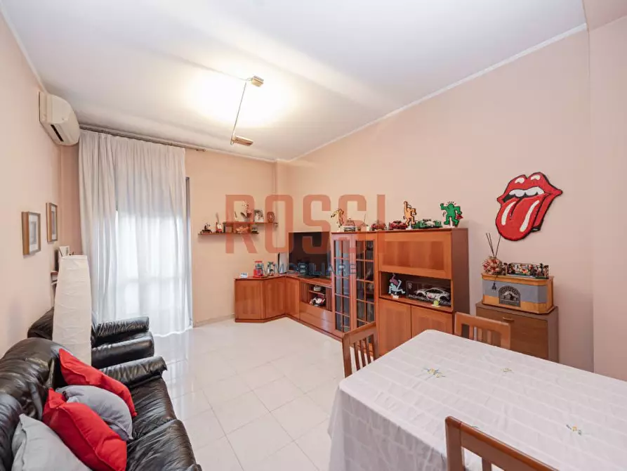 Immagine 2 di Appartamento in vendita  in VIA DONATORI DA SANGUE a Monza