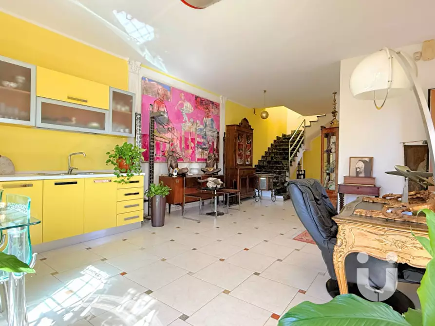 Immagine 7 di Villa in vendita  in VIA OLIVADI a Roma