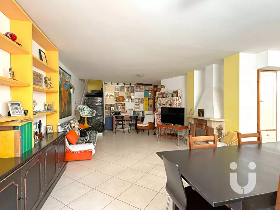 Immagine 17 di Villa in vendita  in VIA OLIVADI a Roma