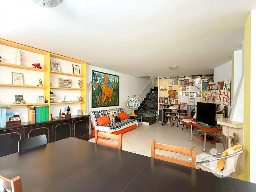 Immagine 18 di Villa in vendita  in VIA OLIVADI a Roma