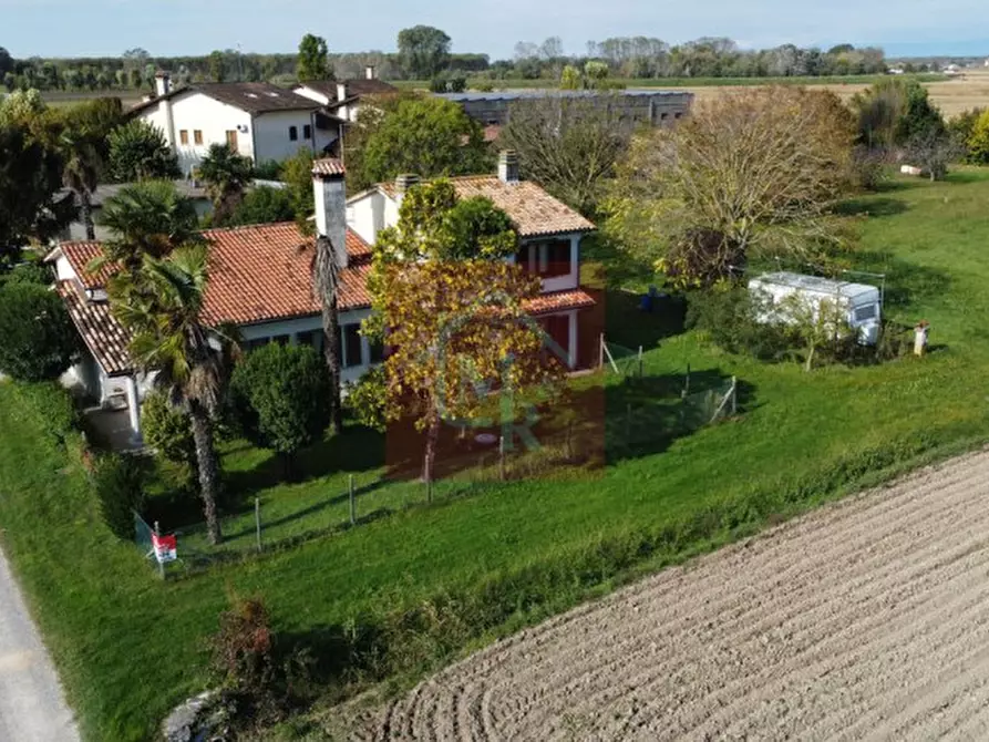Immagine 4 di Casa indipendente in vendita  in Via Lignano Nord 12 a Latisana