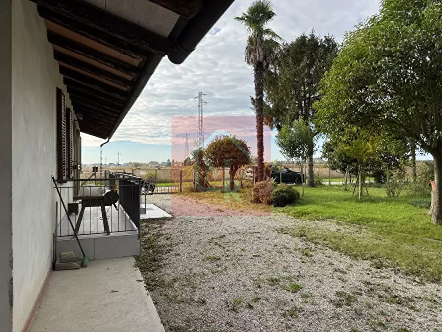 Immagine 76 di Casa indipendente in vendita  in Via Lignano Nord 12 a Latisana