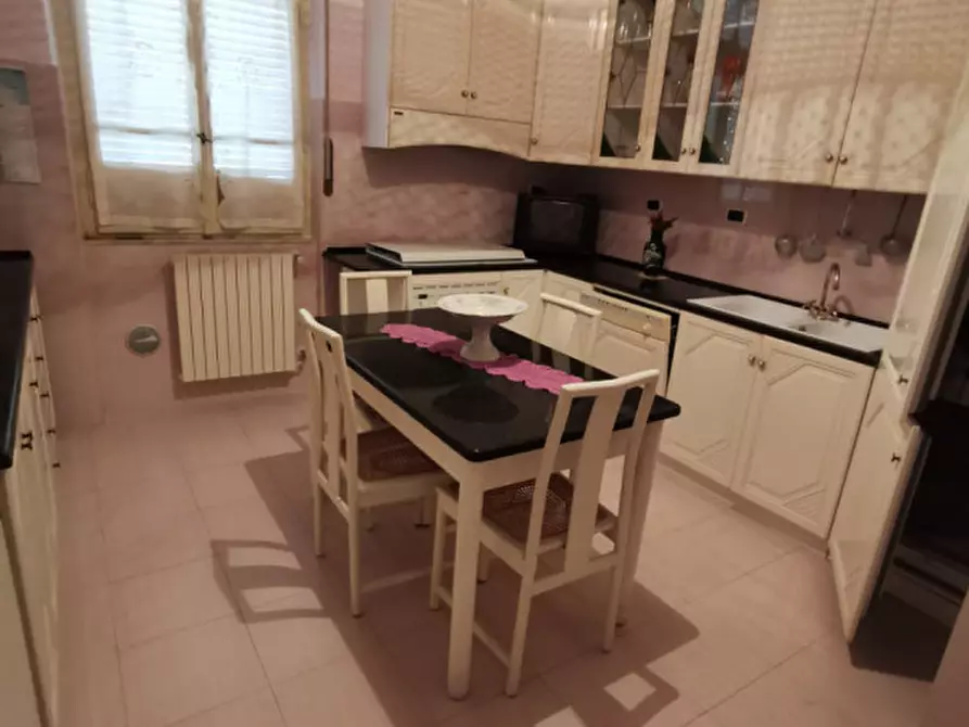 Immagine 9 di Appartamento in vendita  in Via Piave a Catanzaro