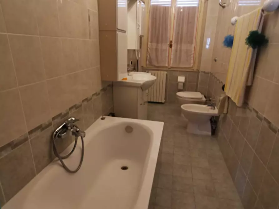 Immagine 13 di Appartamento in vendita  in Via Piave a Catanzaro