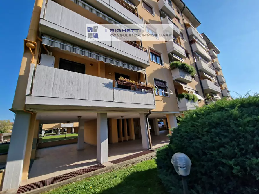 Immagine 13 di Appartamento in vendita  in Via Crotone a Verona