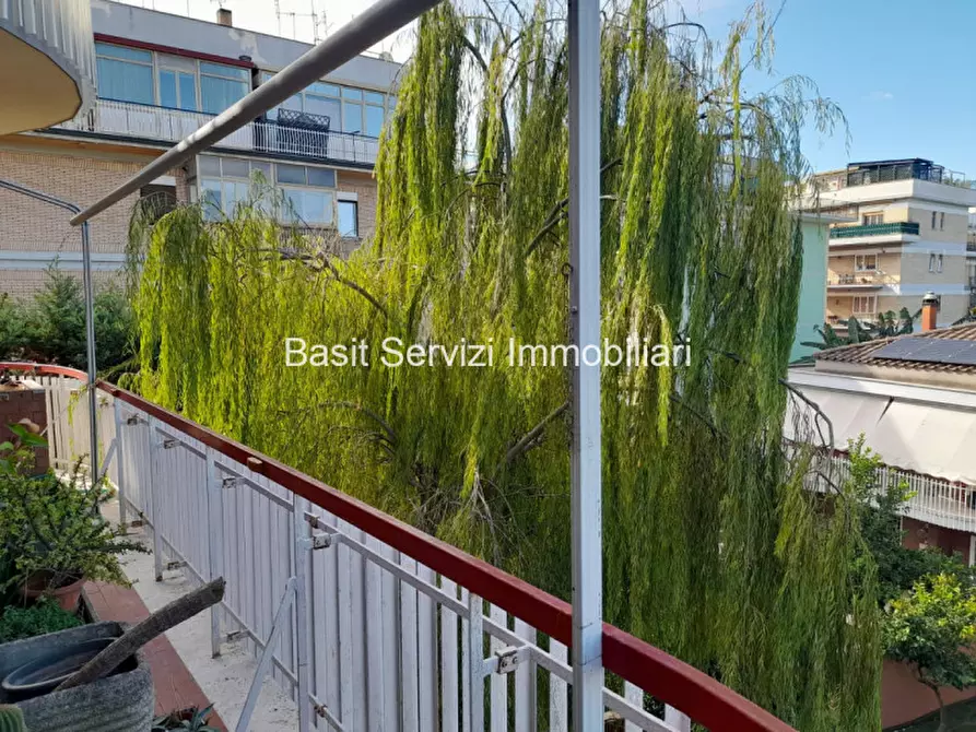 Immagine 3 di Appartamento in vendita  in Lrgo della Bitta a Roma