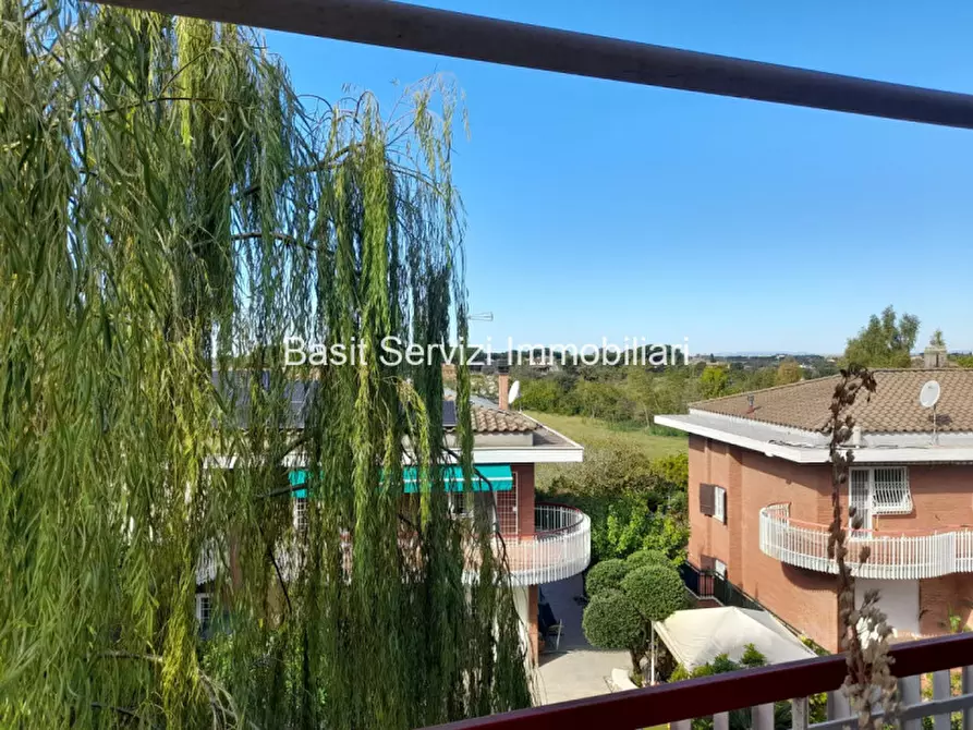 Immagine 10 di Appartamento in vendita  in Lrgo della Bitta a Roma