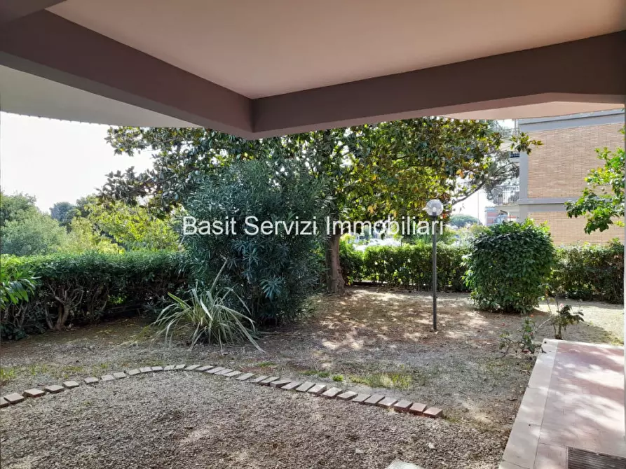 Immagine 12 di Appartamento in vendita  in Lrgo della Bitta a Roma