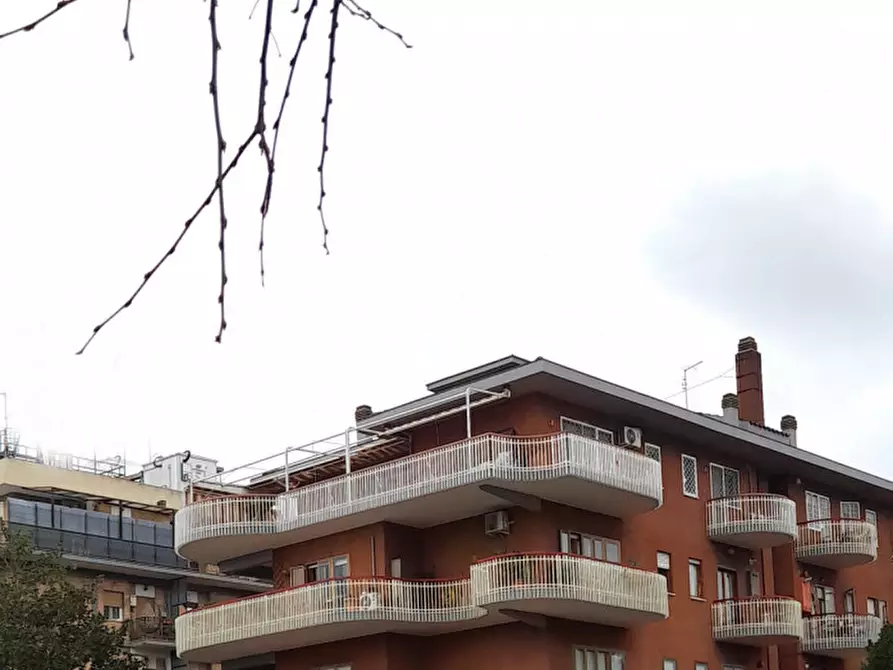Immagine 10 di Appartamento in vendita  in Via Andrea del Verrocchio a Roma