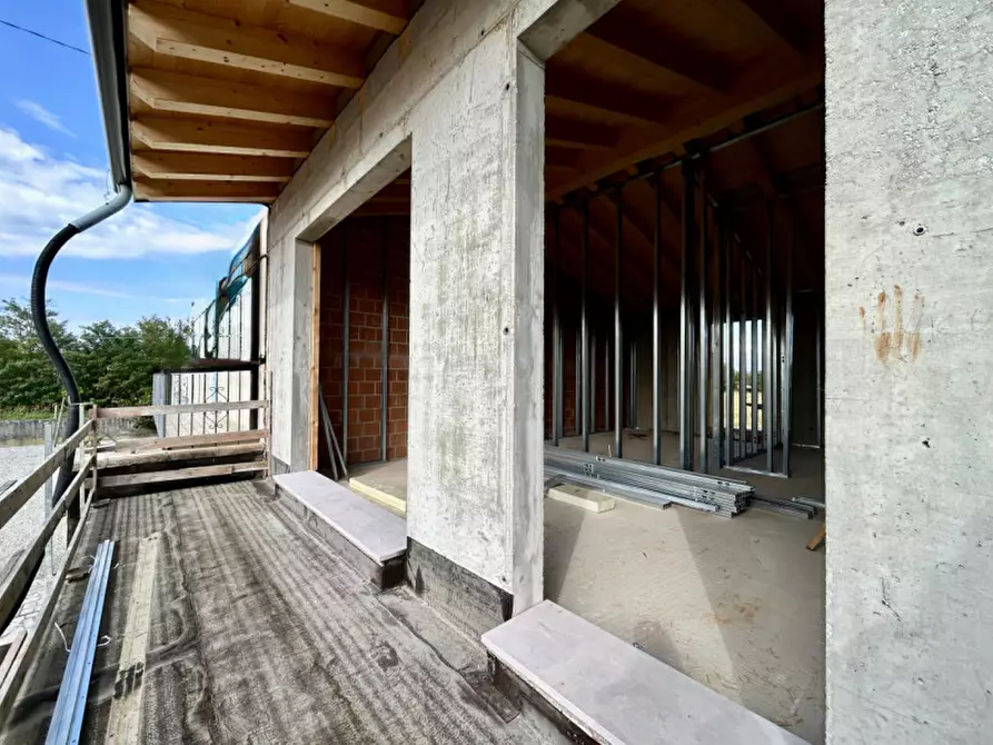 Immagine 10 di Appartamento in vendita  in VIA LONGA a San Martino Di Lupari