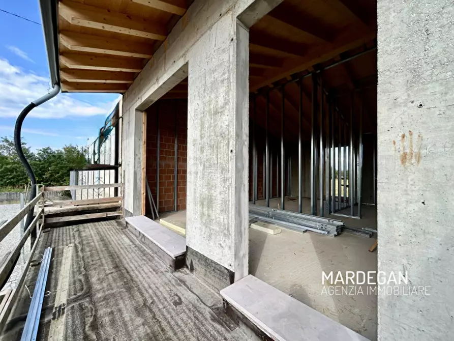 Immagine 10 di Appartamento in vendita  in VIA LONGA a San Martino Di Lupari