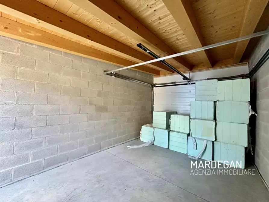 Immagine 12 di Appartamento in vendita  in VIA LONGA a San Martino Di Lupari