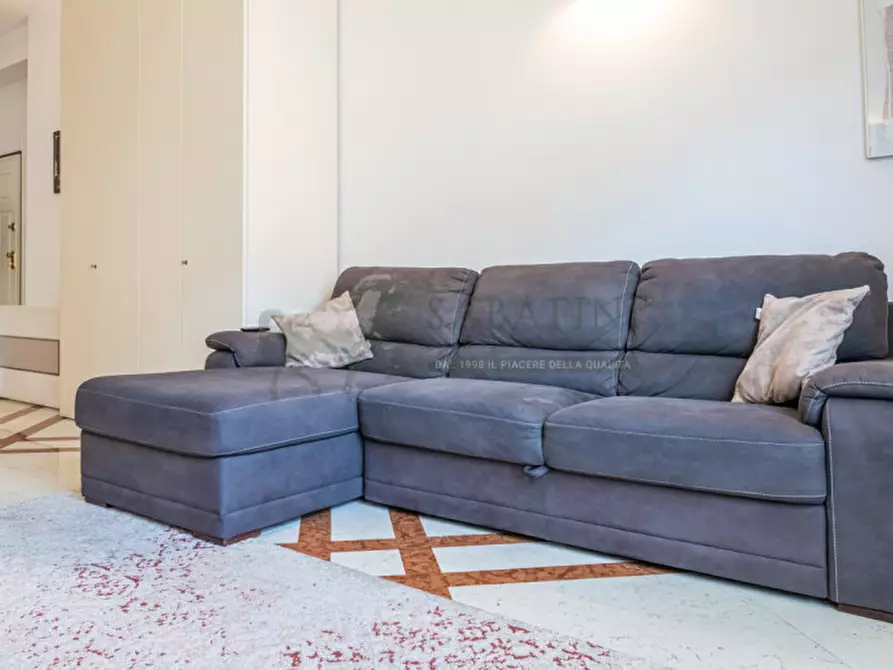 Immagine 4 di Appartamento in vendita  in Via Giovanni da Milano 6 a Milano