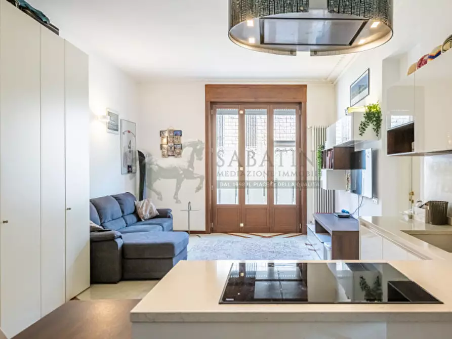 Immagine 5 di Appartamento in vendita  in Via Giovanni da Milano 6 a Milano