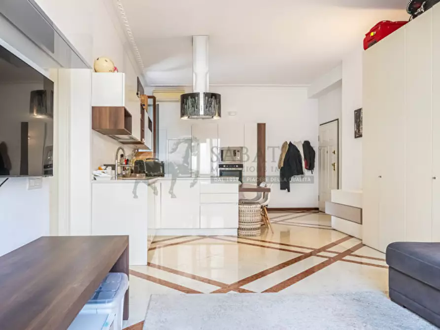 Immagine 11 di Appartamento in vendita  in Via Giovanni da Milano 6 a Milano