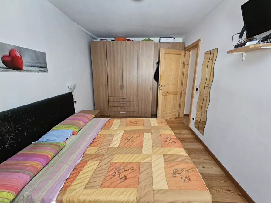 Immagine 10 di Appartamento in vendita  in Via Brescia, n.41 a Dimaro Folgarida