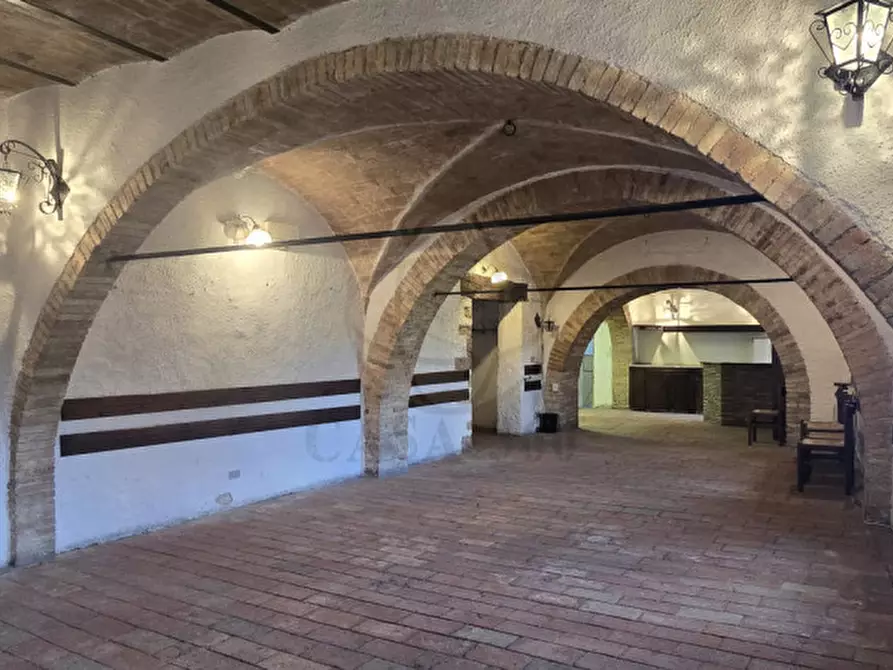 Immagine 2 di Attività commerciale in vendita  in VICO DEL SACRAMENTO, 2 a Stroncone