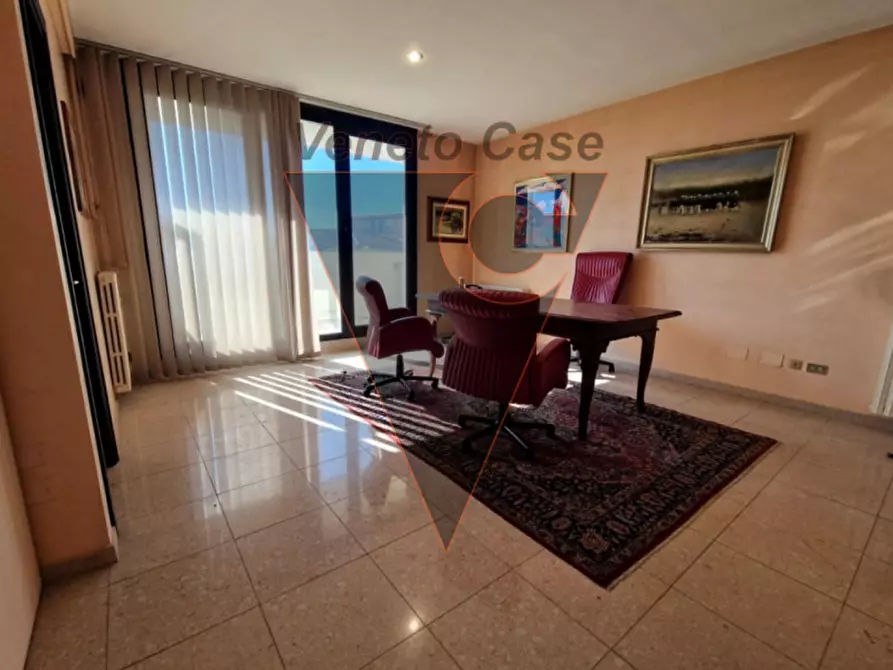 Immagine 2 di Ufficio in vendita  in Via Santuario 41 a Abano Terme