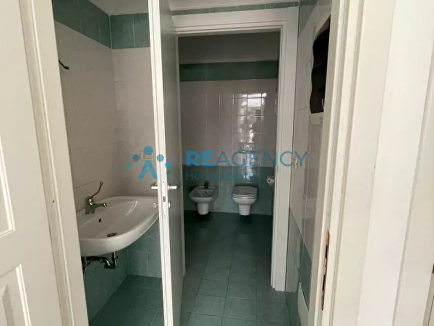 Immagine 5 di Negozio in affitto  in viale trieste a Vicenza