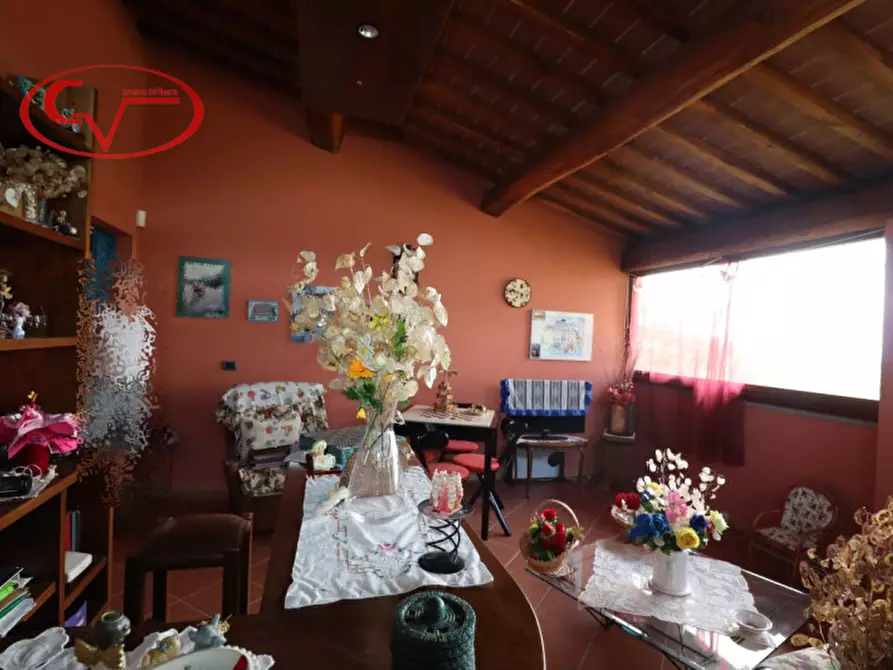 Immagine 25 di Villa in vendita  in Via di Nusenna a Montevarchi